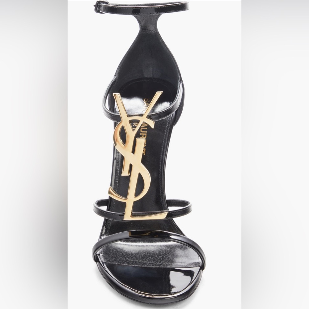 Saint Laurent PATENT LEATHER CASSANDRA SANDALS IN NIOR! SIZE 40! GREAT CONDITION